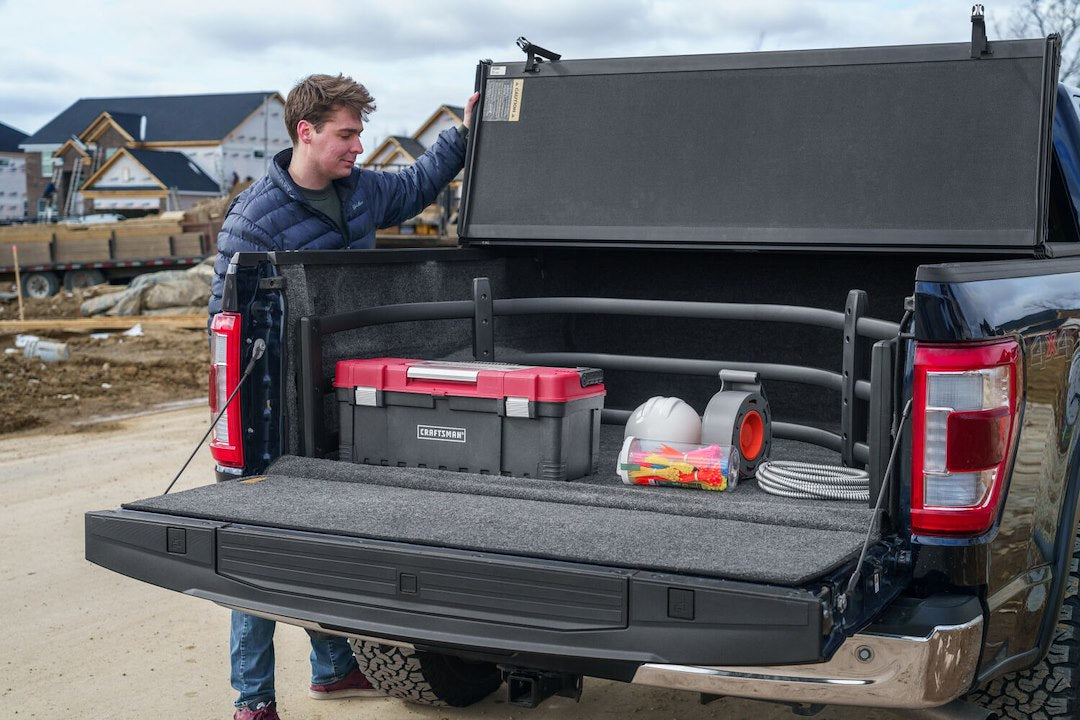 Amp Research 74803-01a Bed Extender||amp-Bedxtender-Sport-2020-Ford-F150-Blue-Construction-Lifestyle-02.Jpg||94||amp7480301a||1673415