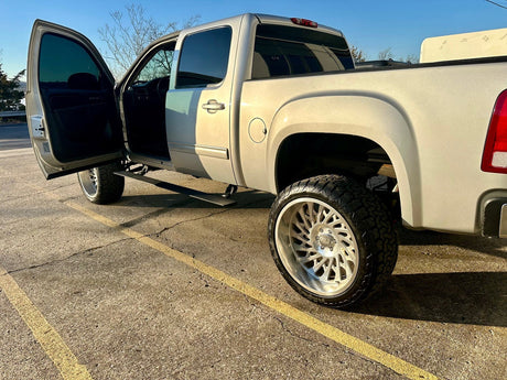 Product of Body Armor GM-4500 E-Power Running Board 