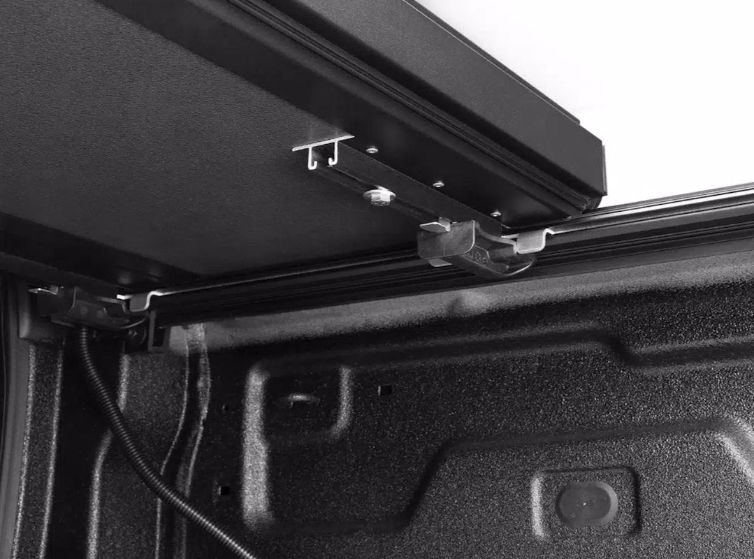 Bak Industries 448147 Tonneau Cover||bak448147_7.Jpg||92||b65448147||1769772