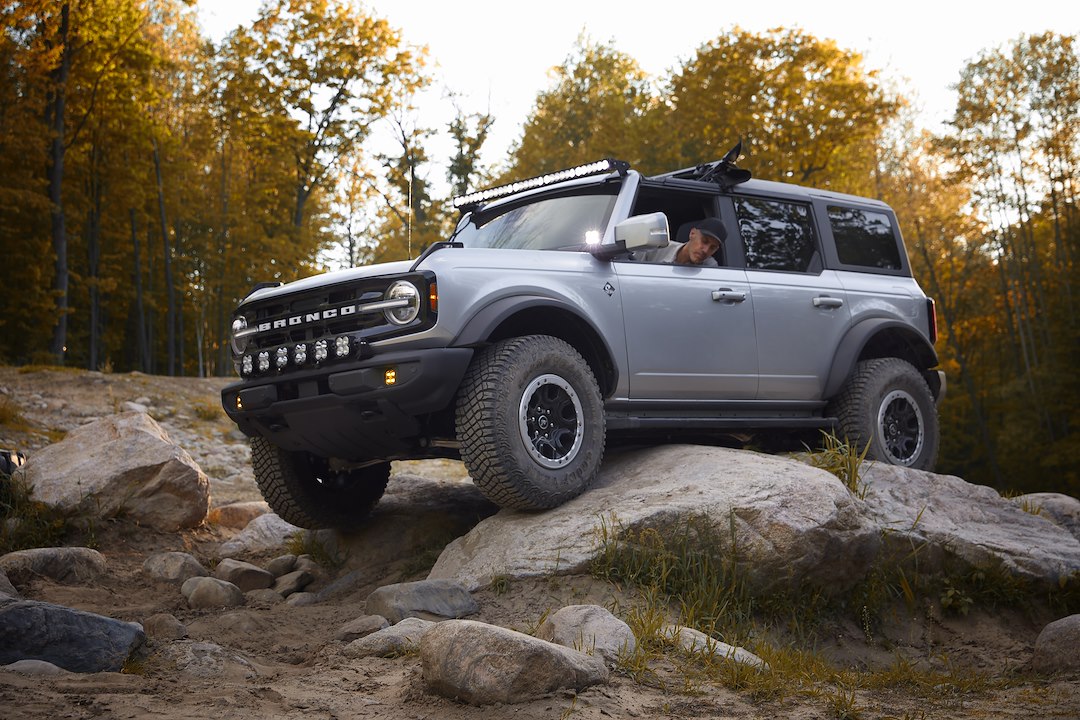 Bestop 52461-35 Soft Top||5246117 Sunrider 4d Bronco Twill 4.Jpg||87||d345246135||1787361