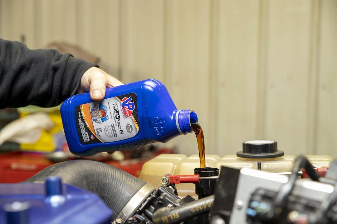 Product of Vp Racing 2725 Oil