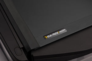 Undercover Ux82000 Tonneau Cover||uc_Ultraflex_17-Ridgeline_Gray_Details06-Badge2_Rt.Jpg||94||u19ux82000||1528509