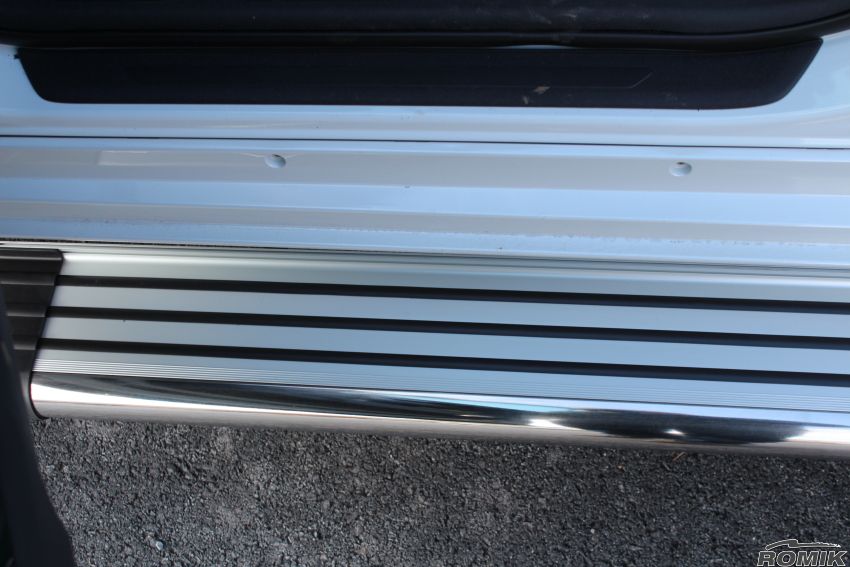 Product of Romik USA 21728418 RB2 Series Running Board 