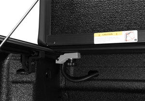 Undercover Ax12026 Tonneau Cover||uc_Armorflex_20chevy-2500_Details02_Drain-Tube-Clamp.Jpg||90||u19ax12026||1245233