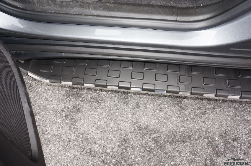 Product of Romik USA 50054418 REC Series Running Board 