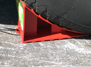 Valterra A10-0908 Wheel Chock||a10-0908_In-Use.Jpg||87||v46a100908||1609825