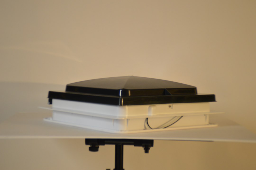 Heng's Industries V074102-C1g1 Roof Vent||v074102-C1g1 Side View.Jpg||85||h6c074102c1g1||2355195