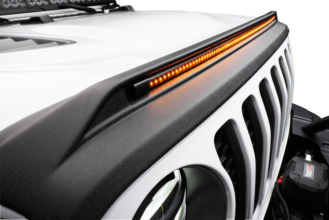 Husky Liner 2820123 Bug Shield||hky_Aeroskinlightshield_20jeepgladiatorjt_4dr_Brightwhite_3qtrclose_Lighted2.Jpg||88||h212820123||1731033