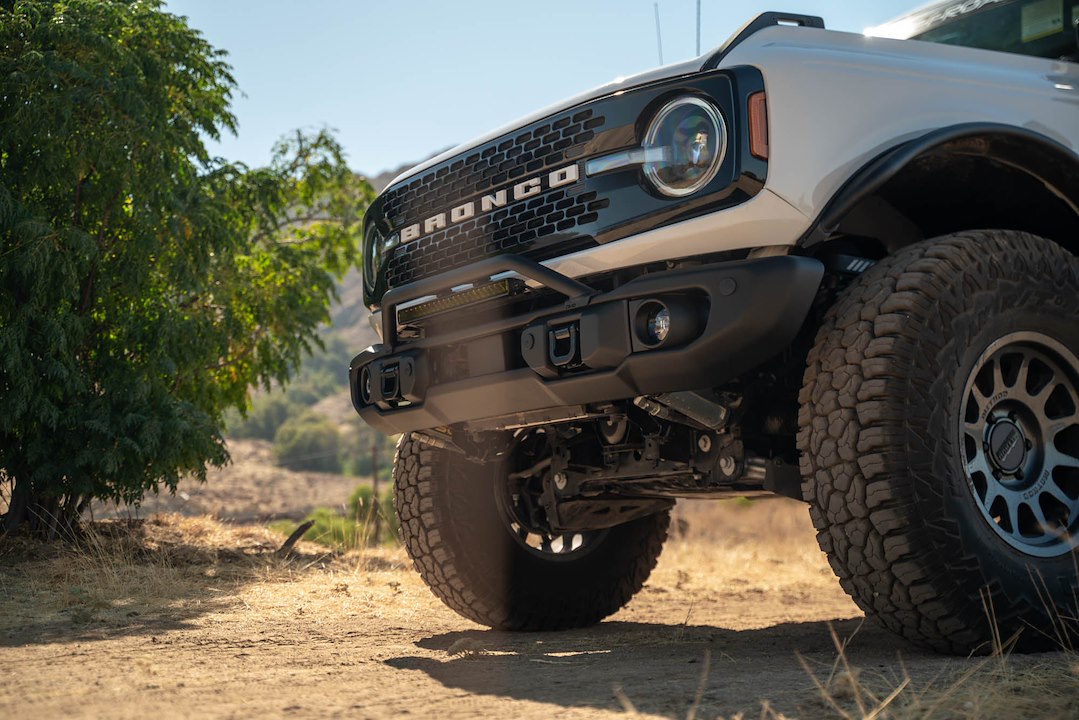 Dv8 Offroad Lbbr-09 Bull Bar||ford-Bronco-Capable-Bull-Bar-Installed-2.Jpg||89||dv8lbbr09||1687426