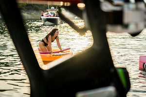 Airhead Ahpf-067 Float Tube||airhead_Lifestyle_Austin_21_ Pool Lake River -1.Jpg||95||a4mahpf067||918162