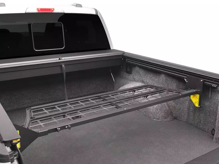 Roll-N-Lock Cm532 Bed Cargo Divider||cm532_1.Jpg||86||r75cm532||1507379