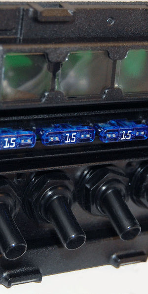 Blue Sea 4308-Bss Power Distribution Box||||86||b6z4308bss||2006384