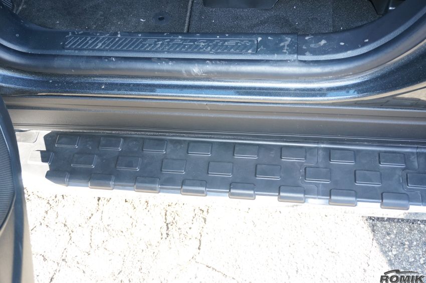 Product of Romik USA 52392418 REC Series Running Board 