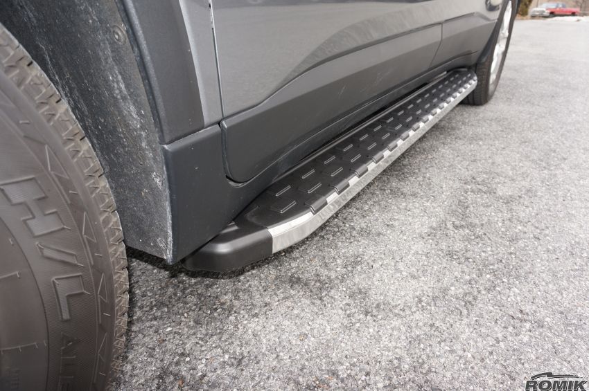 Product of Romik USA 50054418 REC Series Running Board 