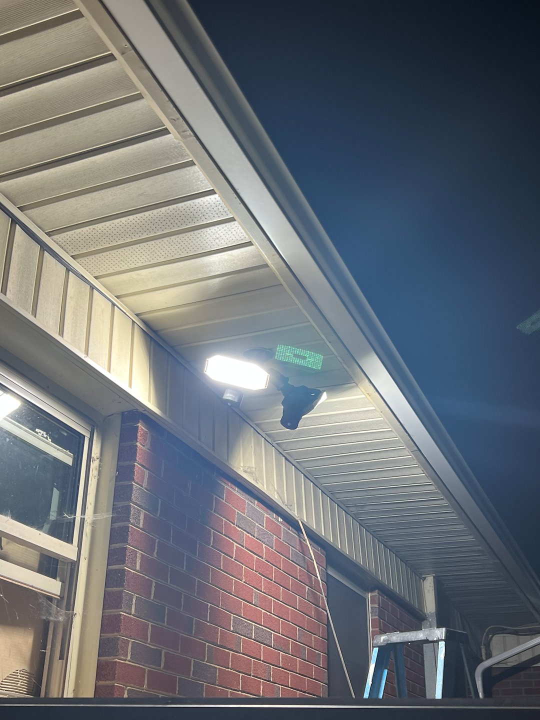 Stkr Concepts 00134 Security Light||00134_11.Jpg||95||s8k00134||1370512