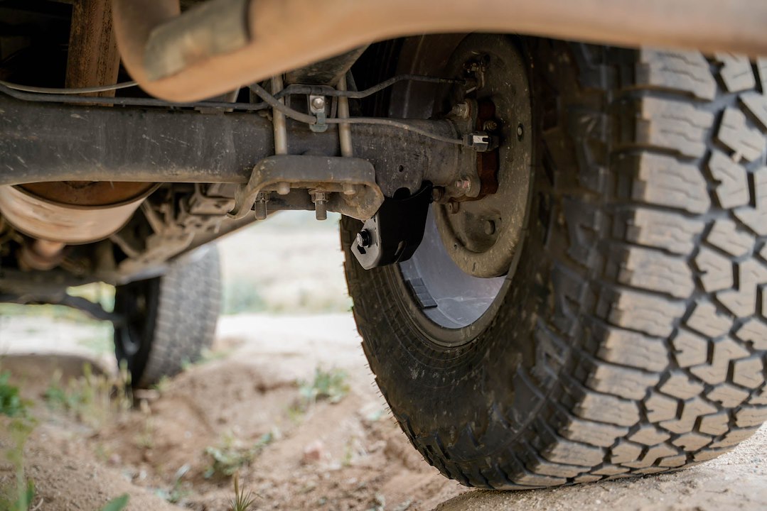 Dv8 Offroad Sptt1-02 Skid Plate||3rd-Gen-Toyota-Tacoma-Rear-Shock-Skid-Plates-Installed-02.Jpg||90||dv8sptt102||1629050