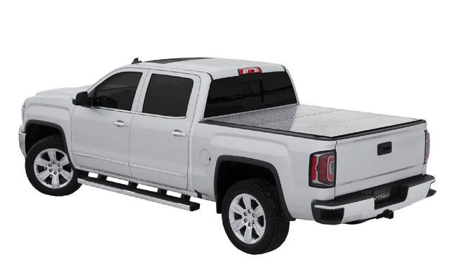 Access Covers B2010069 Tonneau Cover||2017_Silverado_Lomax_Diamond_Plate_Cutout.Jpg||85||a74b2010069||1725080