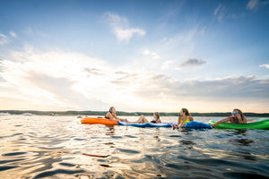 Airhead Ahpf-067 Float Tube||airhead_Lifestyle_Austin_21_ Pool Lake River -25.Jpg||95||a4mahpf067||877850