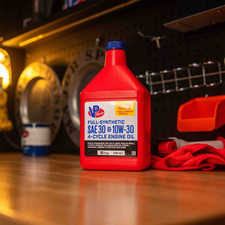 Vp Racing 2927 Oil||pn2927_4-Cycle_Lifestyle_Alt1.Jpg||86||v452927||1837820