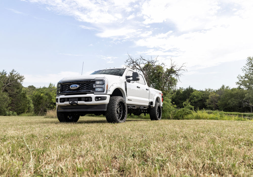 Product of Superlift K1028KG Lift Kit Suspension 