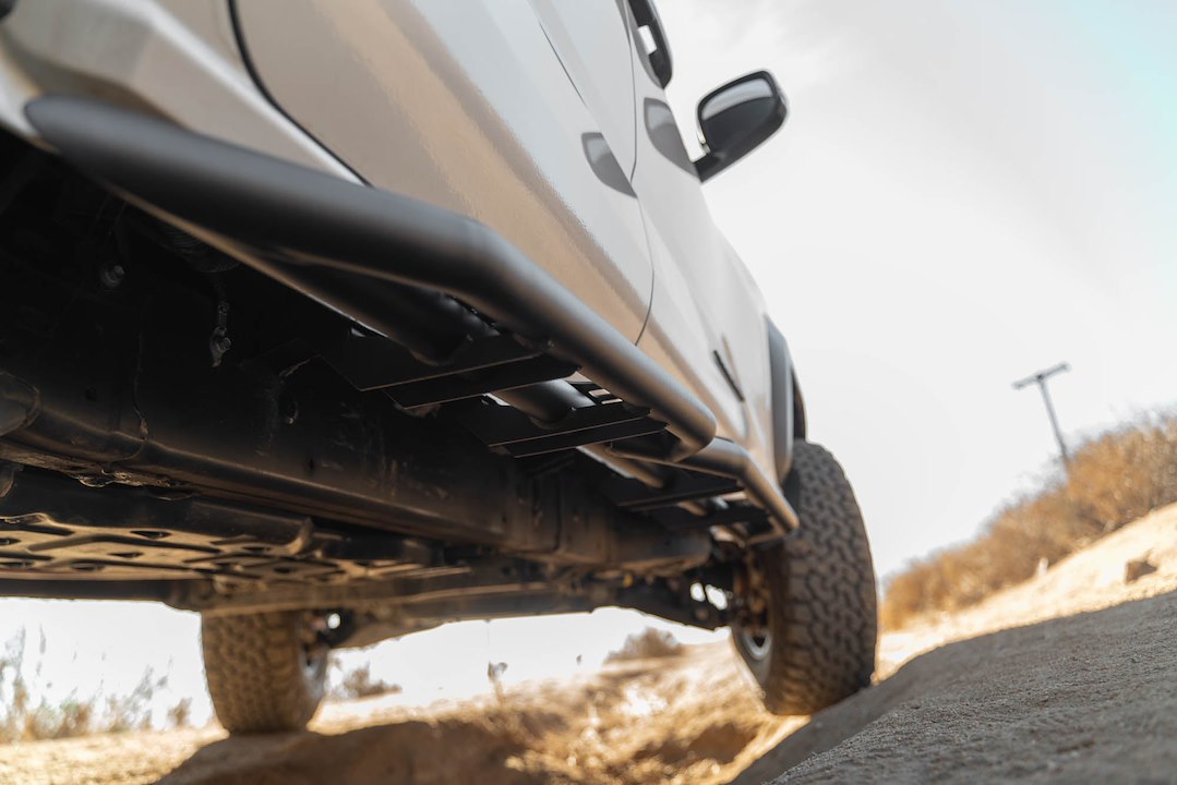 Dv8 Offroad Srtt1-03 Nerf Bar||srtt1-03_Installed-05.Jpg||94||dv8srtt103||1687518