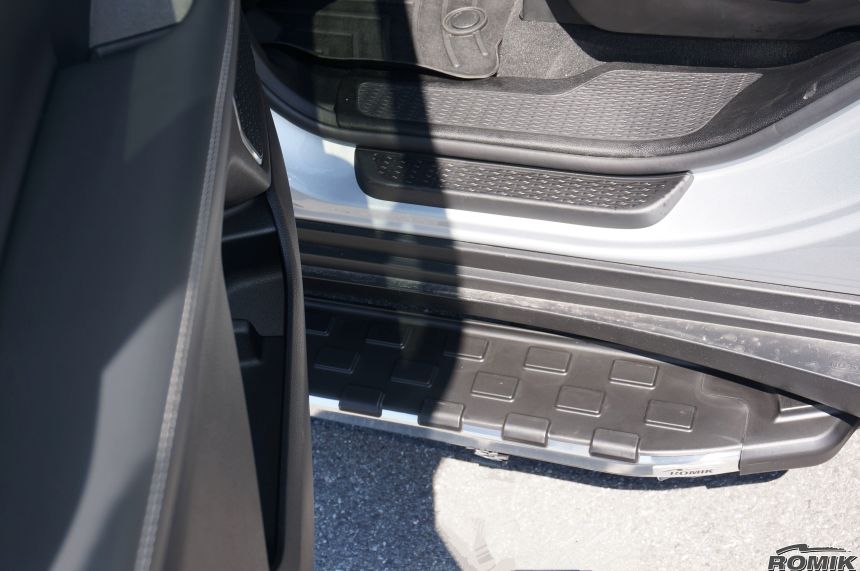 Product of Romik USA 51317418 REC Series Running Board 