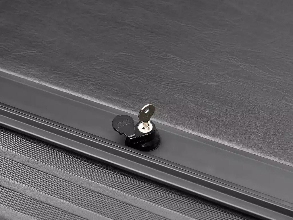 Roll-N-Lock 133m-Xt Tonneau Cover||845m-Xt_7.Jpg||92||r75133mxt||2330339