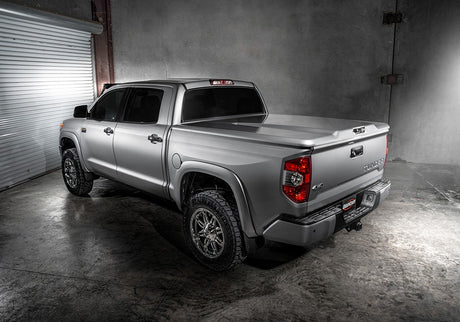 Undercover Uc4168l-040 Tonneau Cover||uc_Elitelx_Tundra_Silver.Jpg||86||u19uc4168l040||1472297