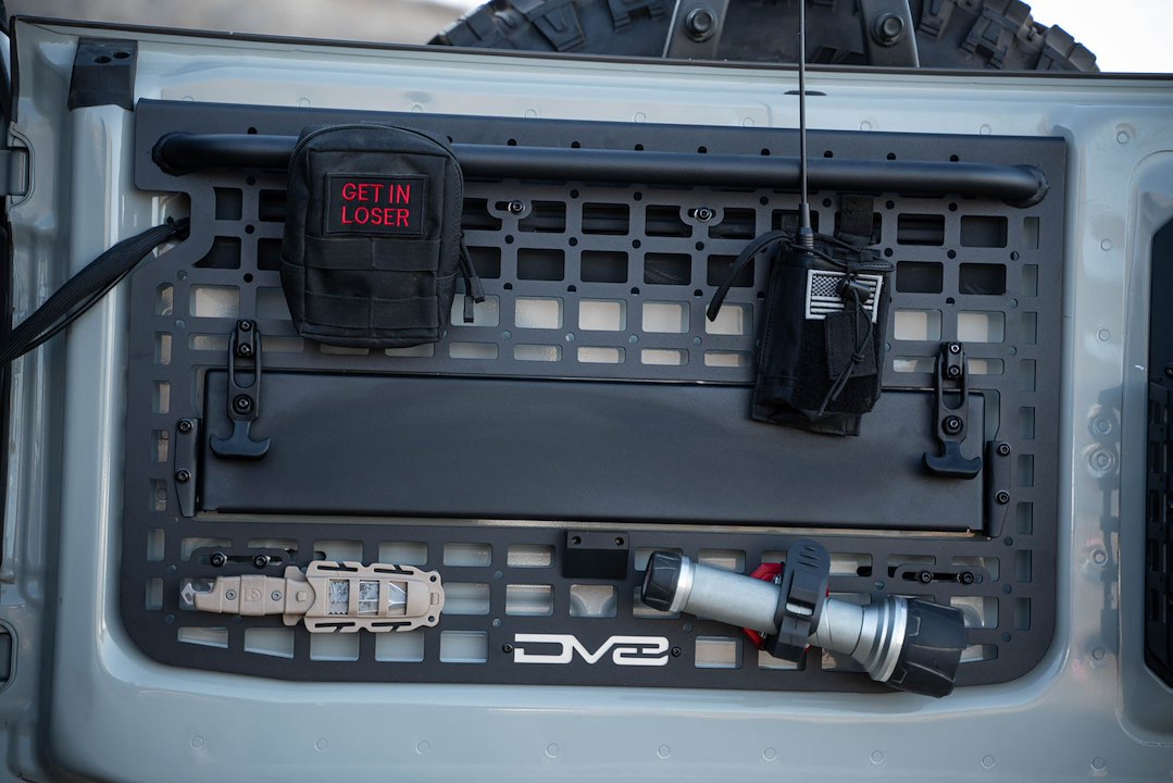 Dv8 Offroad Mpbr-02 Molle Cargo Panel||2021-2023-Ford-Bronco-Tailgate-Molle-Panel_Installed-08.Jpg||95||dv8mpbr02||1628099