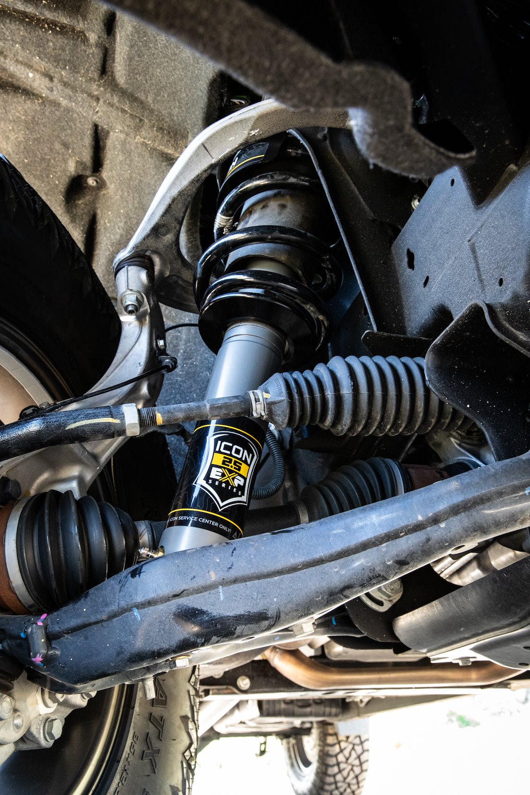 Icon Vehicle Dynamics 71607 Shock Absorber||2022_Chevy_Silverado_Icon_Exp_Shocks-5.Jpg||87||i4371607||1704262