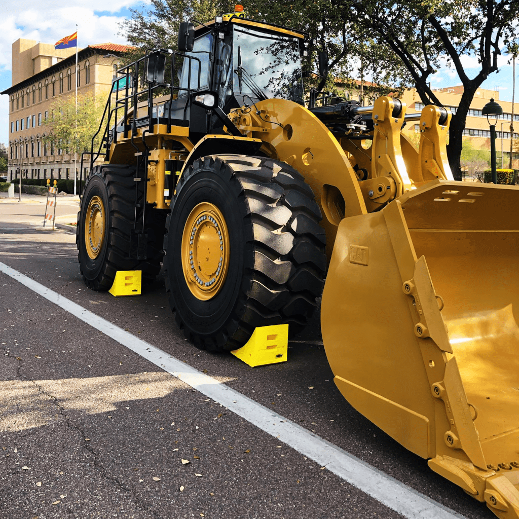 Driver Industrial Opco Llc Wc-Uy700 Wheel Chock||wc-Uy700_2.Png||87||drvwcuy700||1376935