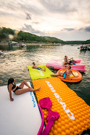 Airhead Ahpf-067 Float Tube||airhead_Lifestyle_Austin_21_ Pool Lake River -16.Jpg||95||a4mahpf067||1020898