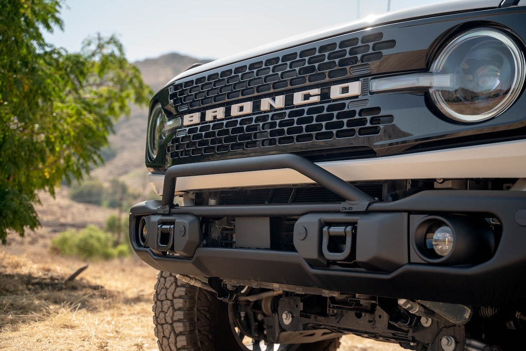 Dv8 Offroad Lbbr-09 Bull Bar||ford-Bronco-Capable-Bull-Bar-Installed-9.Jpg||95||dv8lbbr09||1687423