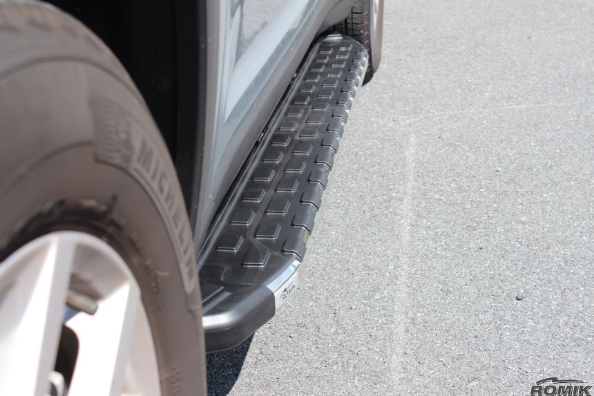 Product of Romik USA 51318418 REC Series Running Board 