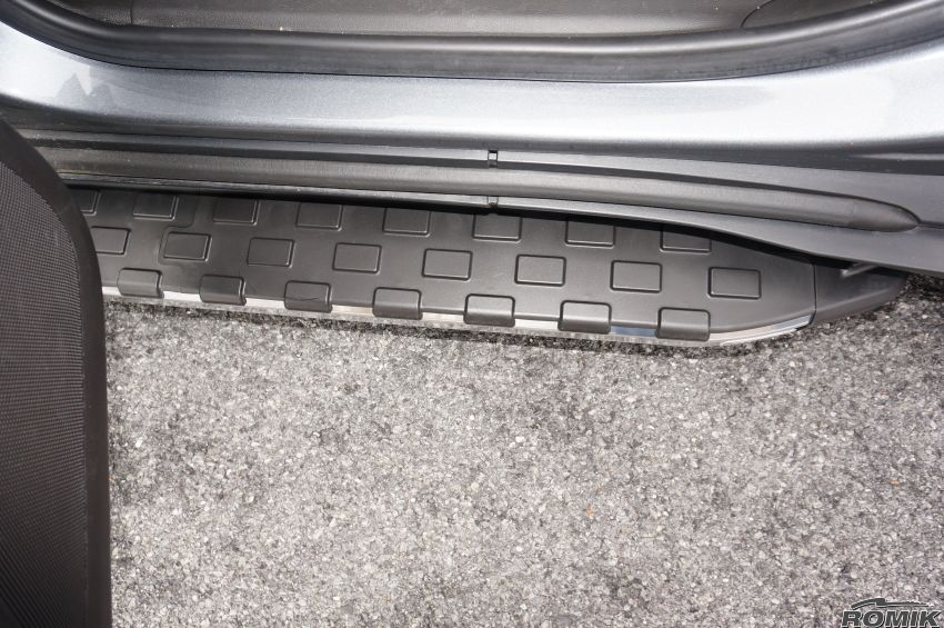 Product of Romik USA 50054418 REC Series Running Board 