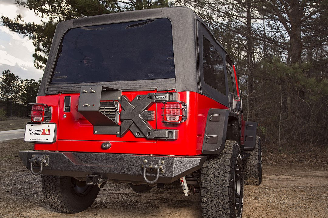 Rugged Ridge 11546.62 Spare Tire Carrier||11546_62_Lifestyle4.Jpg||91||o311154662||1567924