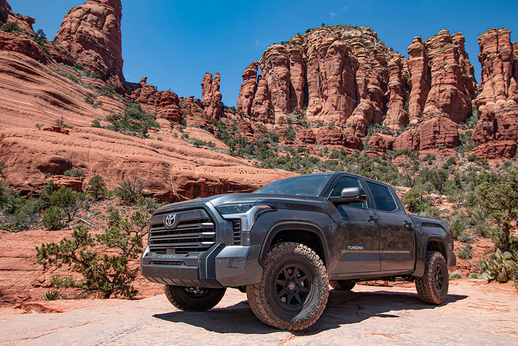 Icon Vehicle Dynamics 58671 Coil Over Shock Absorber||k53191_Lifestyle03_Web_Large.Jpg||93||i4358671||1308833