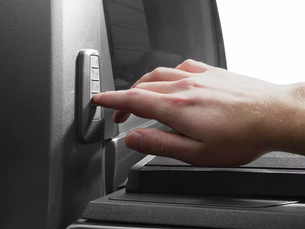 Retrax Eq0870 Tonneau Cover||eq0870_11.Jpg||95||rtxeq0870||1740036