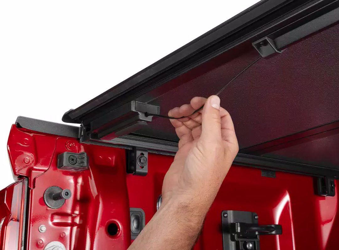 Bak Industries 448330 Tonneau Cover||bak448330_11.Jpg||95||b65448330||1769922