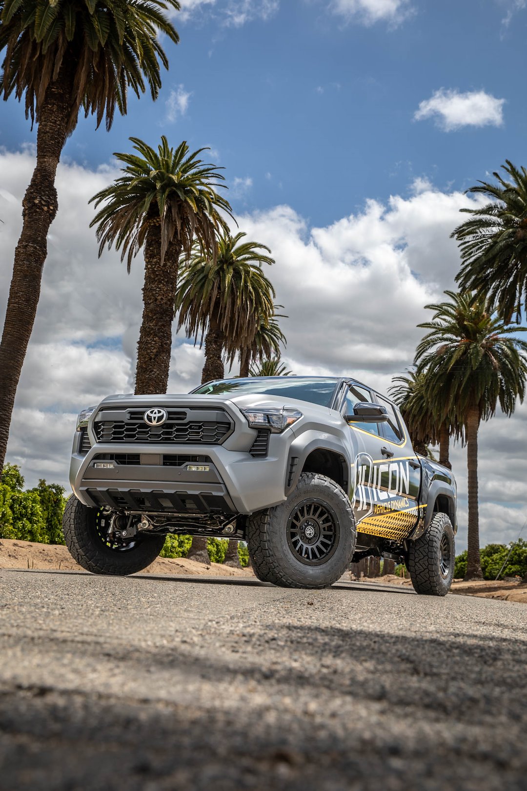 Icon Vehicle Dynamics 56518 Shock Absorber||icon_2024-Toyota-Tacoma-Suspension_Alloys-Wheels-Recon-Slx_Web-Res-26.Jpg||87||i4356518||1704496