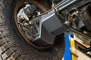Dv8 Offroad Sptt1-06 Skid Plate||4th-Gen-Tacoma-Rear-Shock-_-Link-Skid-Plates-Installed-2.Jpg||92||dv8sptt106||1629098