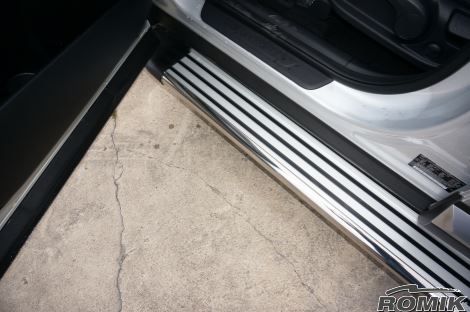 Product of Romik USA 22215418 RB2 Series Running Board 
