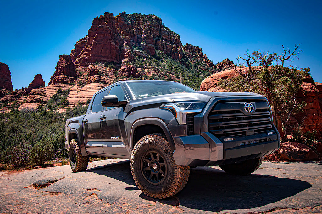 Icon Vehicle Dynamics 58671 Coil Over Shock Absorber||k53191_Lifestyle02_Web_Large.Jpg||92||i4358671||1228123
