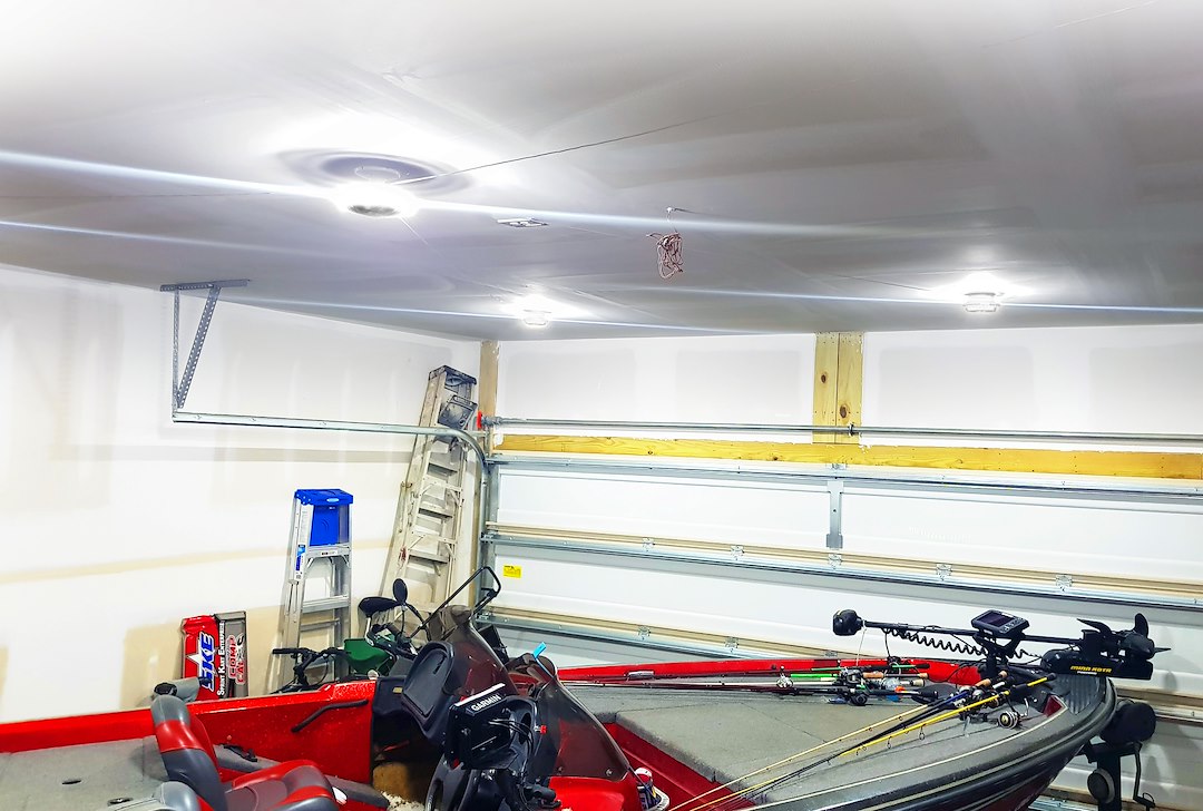 Stkr Concepts 00194 Interior Light - Led||_Stkr_Mpi-Garage-Ceiling-Light_2a.Jpg||95||s8k00194||1298018