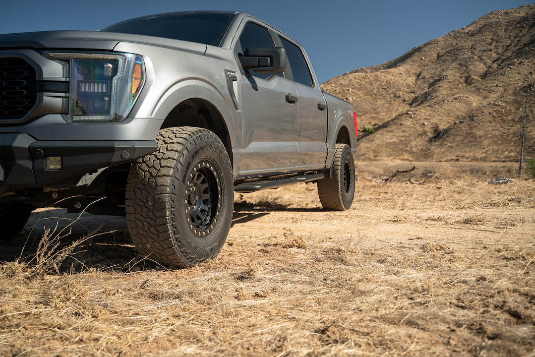 Dv8 Offroad Srff1-01 Nerf Bar||ford-F-150-Crew-Cab-Oe-Plus-Side-Ste-Installed-5.Jpg||93||dv8srff101||1687499