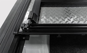 Access Covers B6020089 Tonneau Cover||lomax_Feature_Seals_On_All_Sides.Jpg||91||a74b6020089||1774983