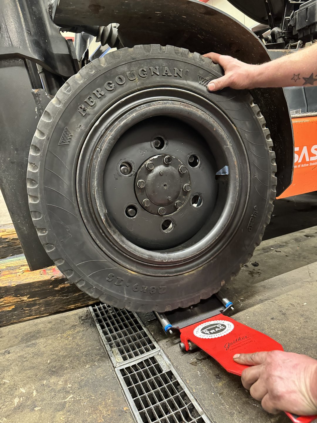 Product of Gaither Tool Gtrp-01 Tire Lifting Tool