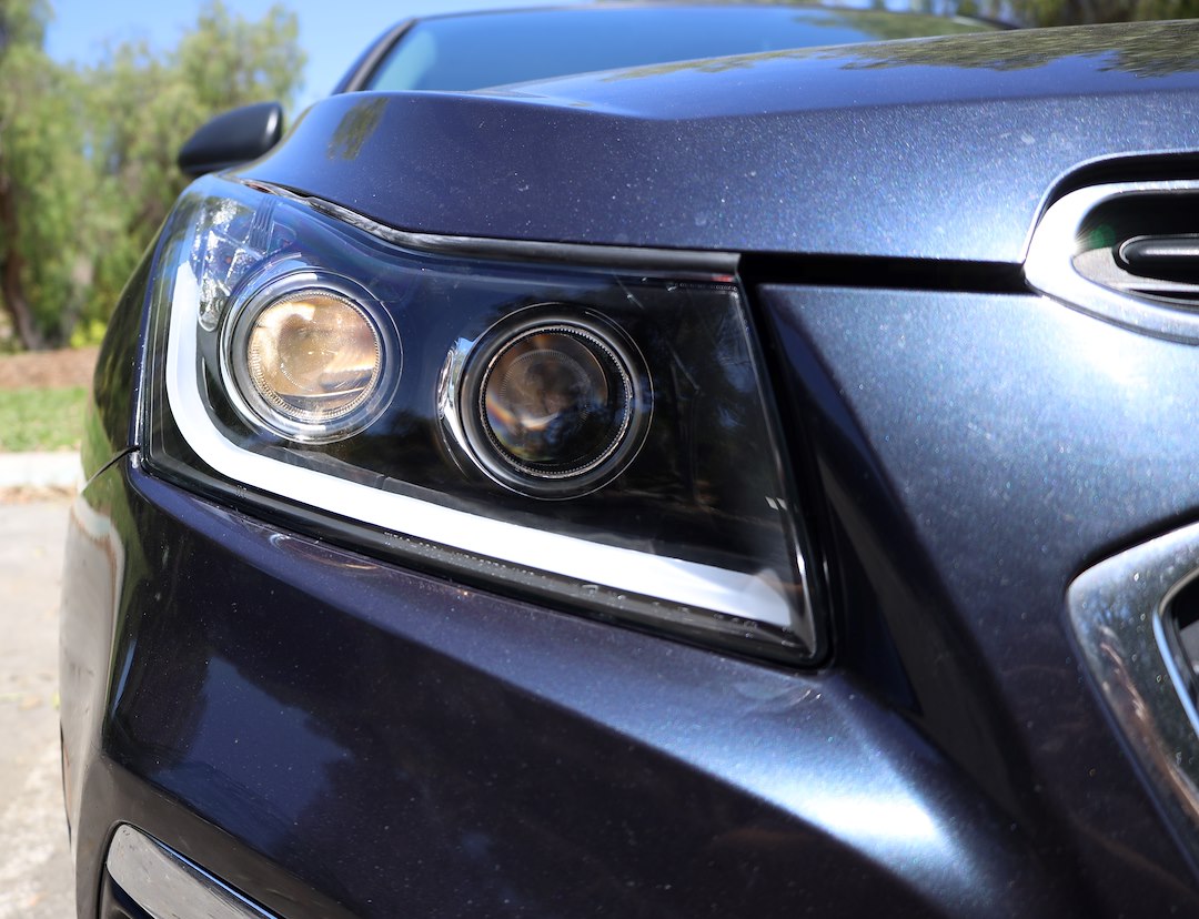 Product of Winjet Chwj-0324-B Headlight Assembly
