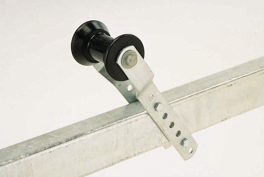 C.E. Smith Company 32003g Trailer Boat Roller Bracket||32003g.Jpg||86||c9e32003g||901161