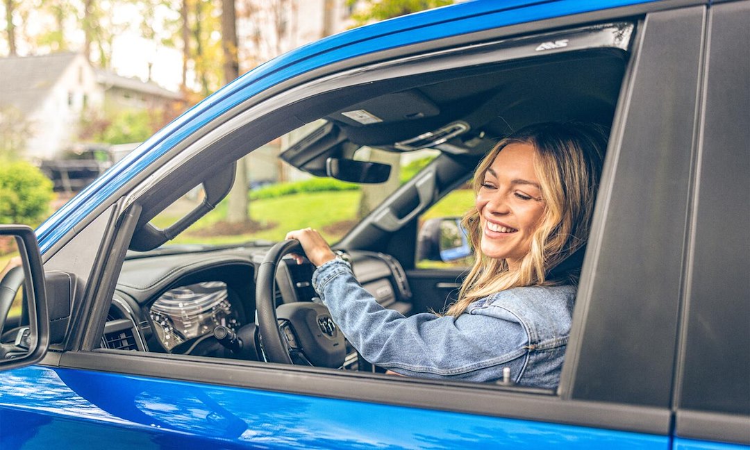 Auto Ventshade (Avs) 194381 Rainguard||avs_In-Channel_Ventvisor_Life_1.Jpg||89||v15194381||1761878